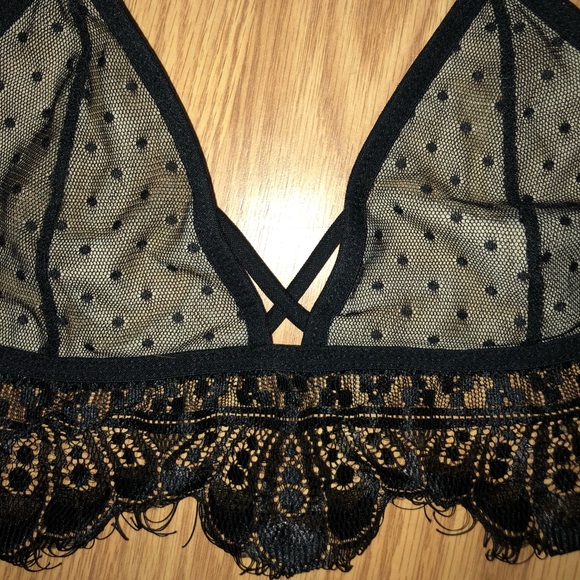 *SOLD* Black mesh and lace bralette - Picture 2 of 2